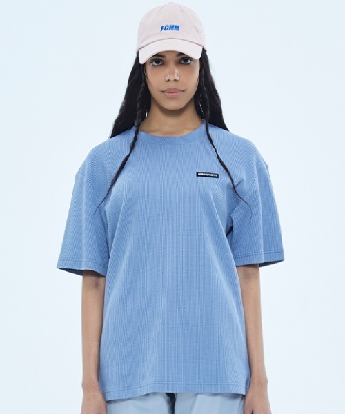 FCMM(エフシーエムエム)の「WAFFLE LOOSE FIT COZY T-SHIRT/ワッフルルーズフィットクージーTシャツ(Tシャツ/カットソー・メンズ・ブラック/グレー/ブルー系その他・MEDIUM/LARGE)」の2枚目の写真