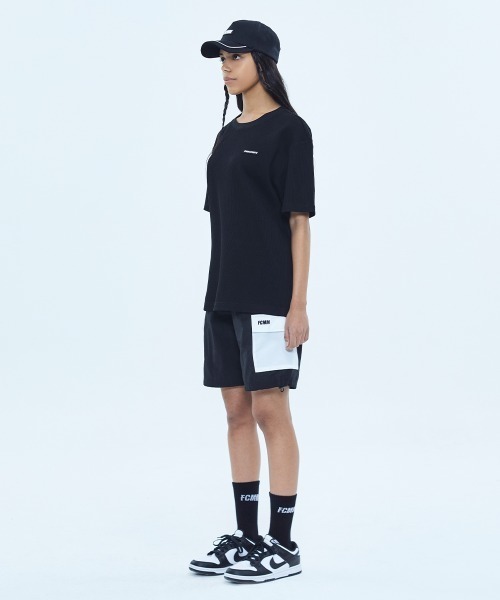 FCMM(エフシーエムエム)の「WAFFLE LOOSE FIT COZY T-SHIRT/ワッフルルーズフィットクージーTシャツ(Tシャツ/カットソー・メンズ・ブラック/グレー/ブルー系その他・MEDIUM/LARGE)」の5枚目の写真
