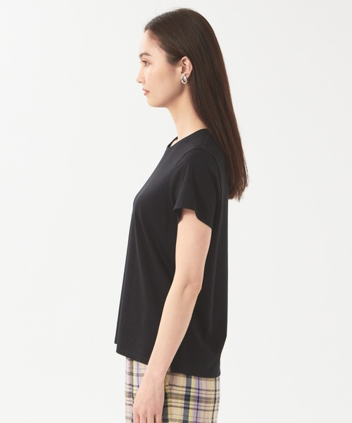 qualite（カリテ）の「コットンコンパクトカットソー（Tシャツ/カットソー・レディース・ブラック/オフホワイト/グリーン/サーモンピンク・フリー）」の12枚目の写真