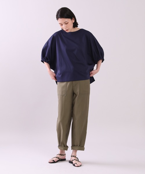 INED（イネド）の「ドルマンスリーブギャザーカットソー《接触冷感》（Tシャツ/カットソー・レディース・ライトグレー/ネイビー/オフホワイト/ブルー・9号）」の16枚目の写真