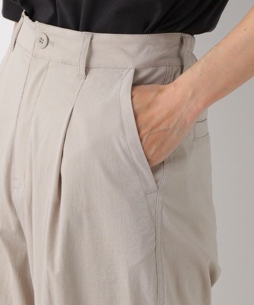 LEPSIM(レプシィム)の「ライトバギーパンツ 270020(その他パンツ・レディース・カーキ/グレイッシュベージュ・MEDIUM/LARGE)」の9枚目の写真