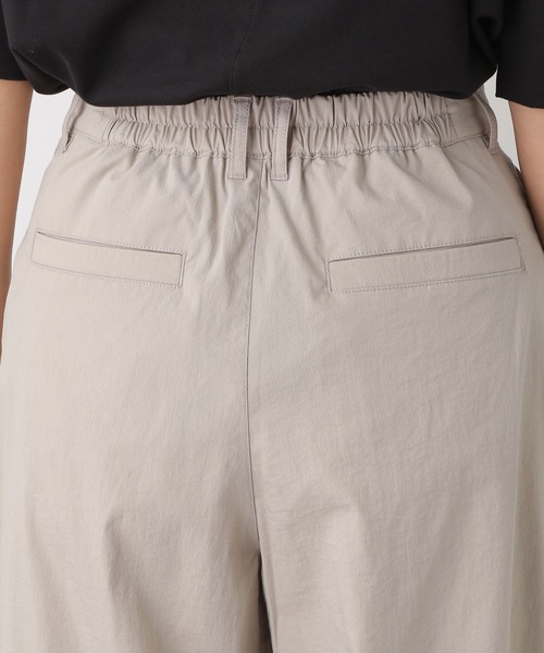 LEPSIM(レプシィム)の「ライトバギーパンツ 270020(その他パンツ・レディース・カーキ/グレイッシュベージュ・MEDIUM/LARGE)」の12枚目の写真