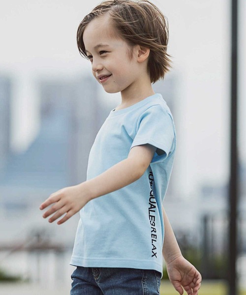 1piu1uguale3 RELAX(ウノピュウノウグァーレトレリラックス)の「1PIU1UGUALE3 RELAX(1PIU1UGUALE3 RELAX) キッズバックロゴプリントT(Tシャツ/カットソー・キッズ・ホワイト/ブラック/チャコールグレー/ネイビー/ライトブルー/グリーン/ロイヤルブルー/パープル/ライトピンク・150/140/130/110/120)」の19枚目の写真