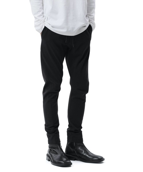 ATTACHMENT(アタッチメント)の「コットン・レーヨン ストレッチツイルパンツ / CO / RY STRETCH TWILL THREE DIMENSIONAL PANTS(その他パンツ・メンズ・ライトグレー/ブラック・1/2/3)」の11枚目の写真