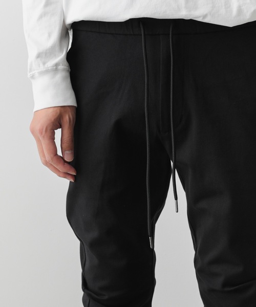 ATTACHMENT(アタッチメント)の「コットン・レーヨン ストレッチツイルパンツ / CO / RY STRETCH TWILL THREE DIMENSIONAL PANTS(その他パンツ・メンズ・ライトグレー/ブラック・1/2/3)」の18枚目の写真