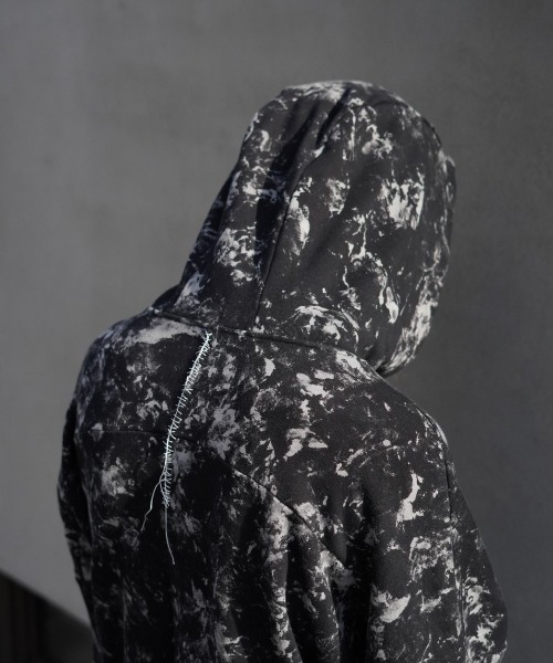 KMRii（ケムリ）の「KMRii/ケムリ/Flake Dischaged Pullover（パーカー・メンズ・ブラック・1/2）」の7枚目の写真