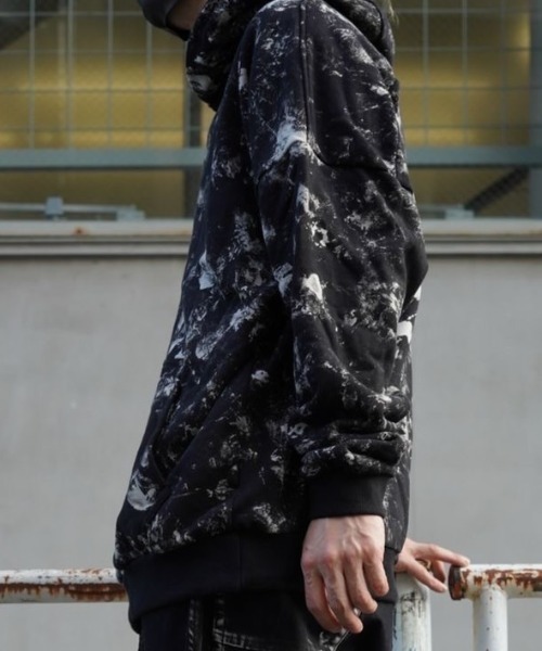 KMRii（ケムリ）の「KMRii/ケムリ/Flake Dischaged Pullover（パーカー・メンズ・ブラック・1/2）」の22枚目の写真