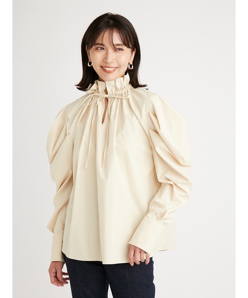 SNIDEL（スナイデル）の「フリルスタンドカラーブラウス（シャツ/ブラウス・レディース・ホワイト/ライトベージュ/ダークブラウン・FREE）」の6枚目の写真