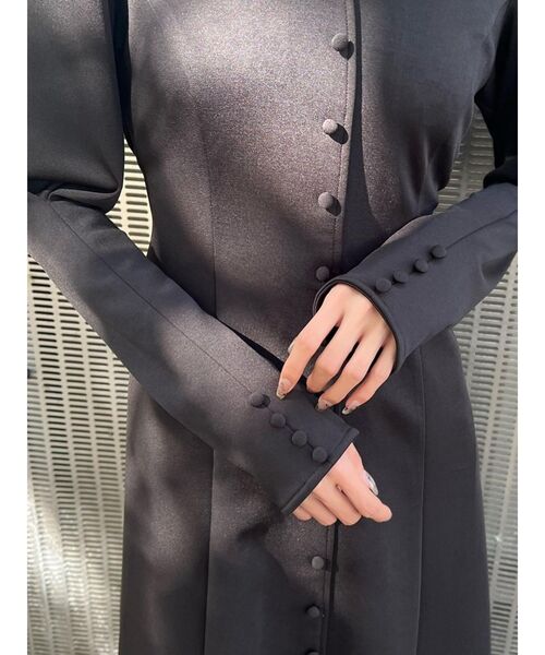 EATME(イートミー)の「ジュリエットスリーブワンピース(ワンピース・レディース・ブラック/ベージュ・SMALL/MEDIUM)」の3枚目の写真