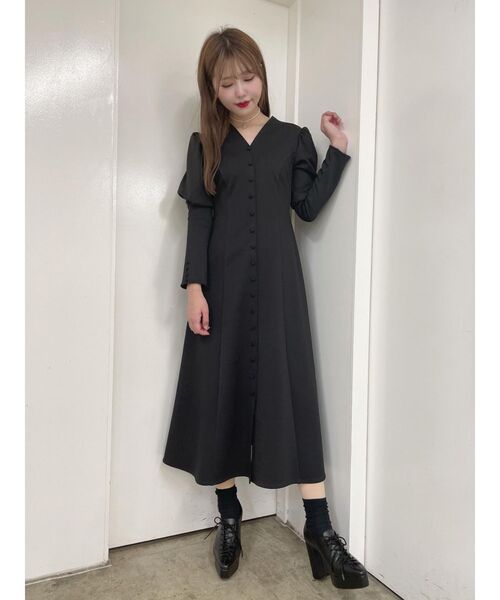 EATME(イートミー)の「ジュリエットスリーブワンピース(ワンピース・レディース・ブラック/ベージュ・SMALL/MEDIUM)」の18枚目の写真