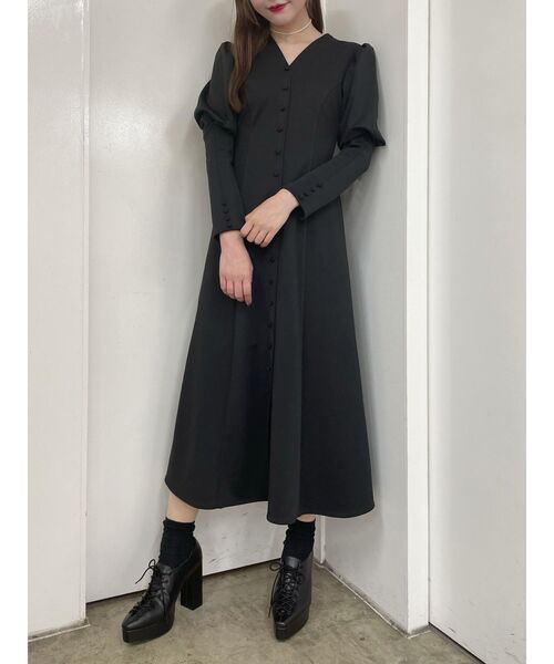 EATME(イートミー)の「ジュリエットスリーブワンピース(ワンピース・レディース・ブラック/ベージュ・SMALL/MEDIUM)」の19枚目の写真