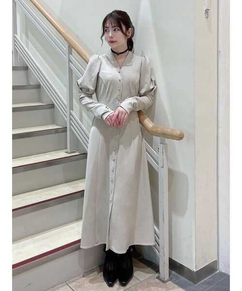 EATME(イートミー)の「ジュリエットスリーブワンピース(ワンピース・レディース・ブラック/ベージュ・SMALL/MEDIUM)」の20枚目の写真