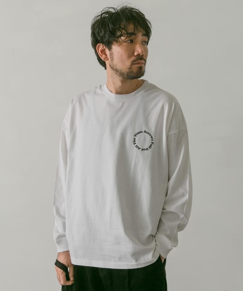 URBAN RESEARCH DOORS（アーバンリサーチドアーズ）の「サークルラバープリントロングスリーブTシャツ（Tシャツ/カットソー・メンズ・ホワイト/ブラック・MEDIUM/LARGE）」の16枚目の写真