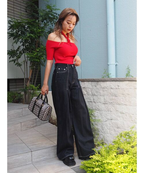 EVRIS（エヴリス）の「タックボリュームフレアパンツ（デニムパンツ・レディース・インディゴブルー/ブルー・SMALL/MEDIUM）」の18枚目の写真