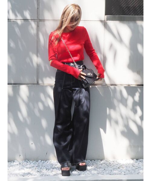 EVRIS（エヴリス）の「タックボリュームフレアパンツ（デニムパンツ・レディース・インディゴブルー/ブルー・SMALL/MEDIUM）」の20枚目の写真