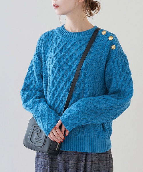 ROPE' PICNIC(ロペピクニック)の「【WEB限定カラー:レッド】バンドンニットゴールド釦ケーブルプルオーバー(ニット/セーター・レディース・ブラック/レッド/ブルー/オレンジ系その他/キナリ・38)」の16枚目の写真
