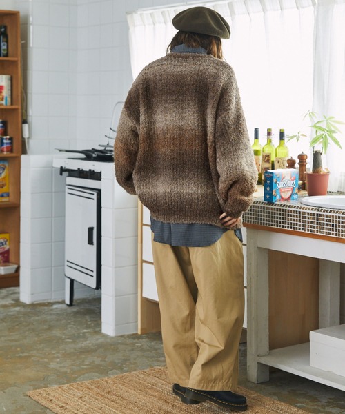 MONO-MART LADY'S（モノマートレディース）の「グラデーションブークレニットオーバーサイズプルオーバー（ニット/セーター・レディース・パープル系その他/ピンク/イエロー/ブラック/ブラウン/オレンジ・FREE）」の15枚目の写真