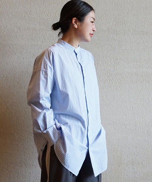 JOURNAL STANDARD LUXE（ジャーナルスタンダード　ラックス）の「アソートスタンドカラーシャツ（シャツ/ブラウス・レディース・ホワイト/ネイビー/サックスブルー/ブルー・FREE）」の4枚目の写真