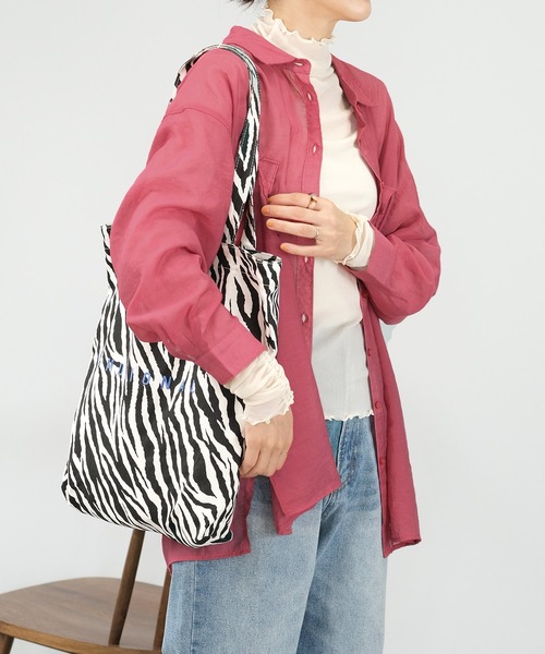 ＡＮＤＪ（アンドジェイ）の「【2022/AW】シアーBIGシャツ（シャツ/ブラウス・レディース・ブルー/ブラウン/オフホワイト/ブラック/レッド/ピンク系その他・M）」の7枚目の写真