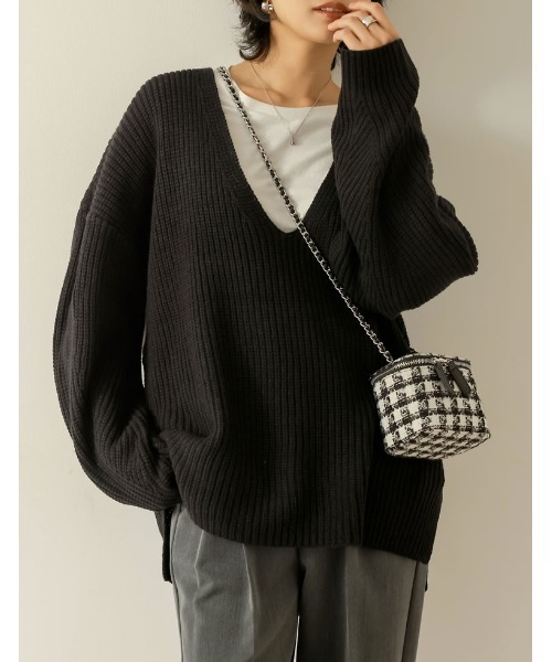 Re:EDIT（リエディ）の「畦編み深Vネックニットトップス（ニット/セーター・レディース・グレー/グリーン/パープル/モカ/アイボリー/ベージュ/ブラック・MEDIUM/LARGE）」の3枚目の写真