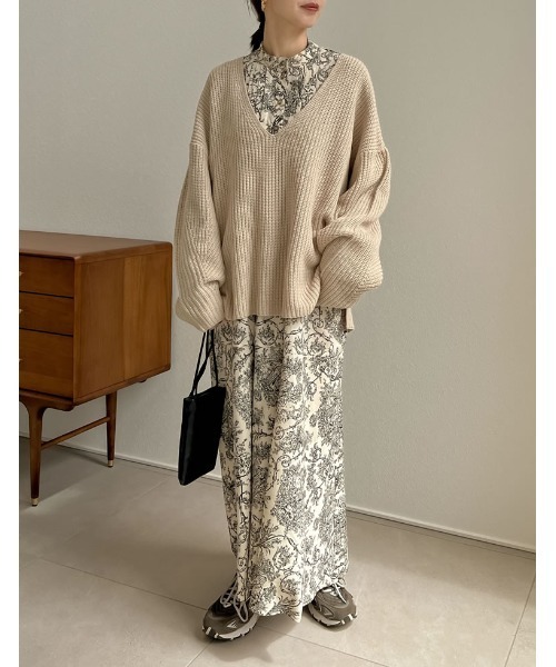 Re:EDIT（リエディ）の「畦編み深Vネックニットトップス（ニット/セーター・レディース・グレー/グリーン/パープル/モカ/アイボリー/ベージュ/ブラック・MEDIUM/LARGE）」の10枚目の写真