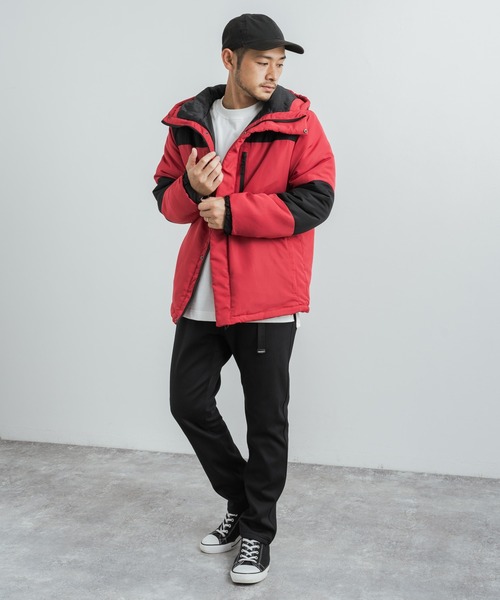 Rocky Monroe(ロッキーモンロー)の「オーバーサイズ 配色切り替え中綿ジャケット ビッグシルエット(ブルゾン・メンズ・ベージュ/ネイビー/ブラック/レッド・M/L/XL)」の15枚目の写真