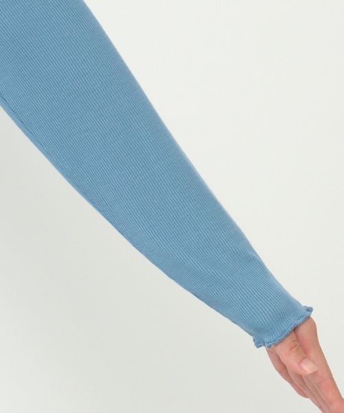 ikka(イッカ)の「ハイネックメローインナー(Tシャツ/カットソー・レディース・ブラック/オフホワイト/ブルー/マジェンタ・M/L)」の13枚目の写真