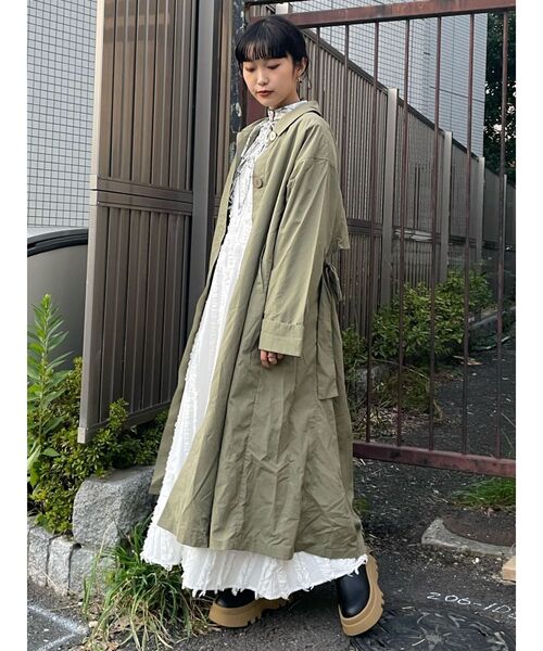 merry jenny(メリージェニー)の「ギャザーウインドウトレンチコート(トレンチコート・レディース・ベージュ/グリーン・FREE)」の7枚目の写真