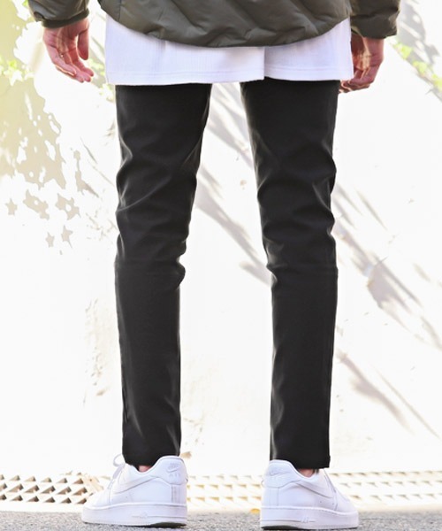LUXSTYLE（ラグスタイル）の「スキニーデニムパンツ（デニムパンツ・メンズ・ブラック/ベージュ・L/M/XL）」の3枚目の写真