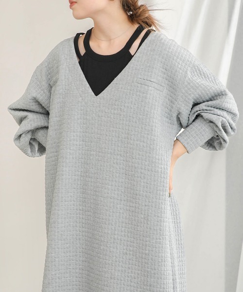 Bab(バブ)の「【低身長向けサイズあり】ステッチ深Vネックワンピース(ワンピース・レディース・アイボリー/ライトグレー・S/M)」の18枚目の写真