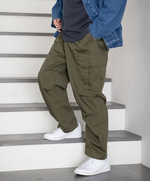LAKOLE(ラコレ)の「TCワイドカーゴパンツ / 179020(その他パンツ・メンズ・オリーブ/ブラック・SMALL/MEDIUM/X-LARGE/LARGE)」の1枚目の写真