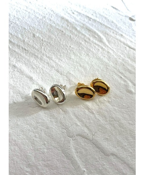 mou(モウ)の「S925 Concave round pierce(ピアス(両耳用)・レディース・ゴールド/シルバー・FREE)」の8枚目の写真