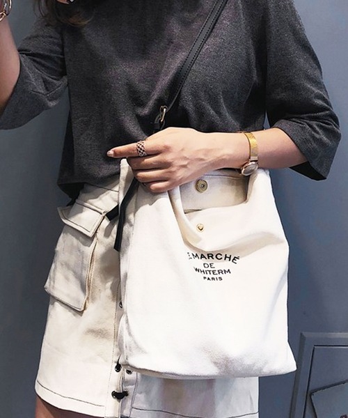 florist（フローリスト）の「【2WAY/A4収納可】【ポーチ付き】配色レザーキャンバスカジュアルトートバッグ/ショルダーバッグ（トートバッグ・レディース・ホワイト×ブラック/ホワイト×ブラウン・FREE）」の17枚目の写真