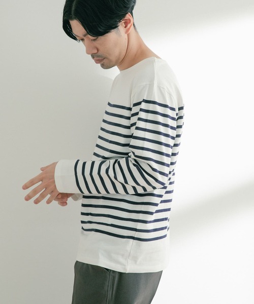 ITEMS URBANRESEARCH（アイテムズ アーバンリサーチ）の「パネルボーダー天竺ロングスリーブバスクシャツ（Tシャツ/カットソー・メンズ・ブラック/ネイビー/グリーン・MEDIUM/LARGE）」の4枚目の写真