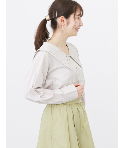 Te chichi TERRASSE(テチチテラス)の「刺繍カラーブラウス(シャツ/ブラウス・レディース・ネイビー/グレー/オフホワイト・フリ-)」の20枚目の写真