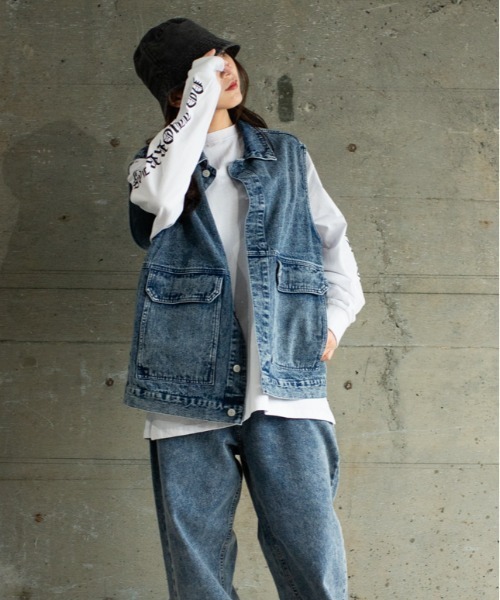Salong hameu（サロン ハミュー）の「ビッグシルエット ケミカルウォッシュデニムベスト メンズ レディース（ベスト・メンズ・ブルー系その他/ブラック系その他・M/L）」の16枚目の写真