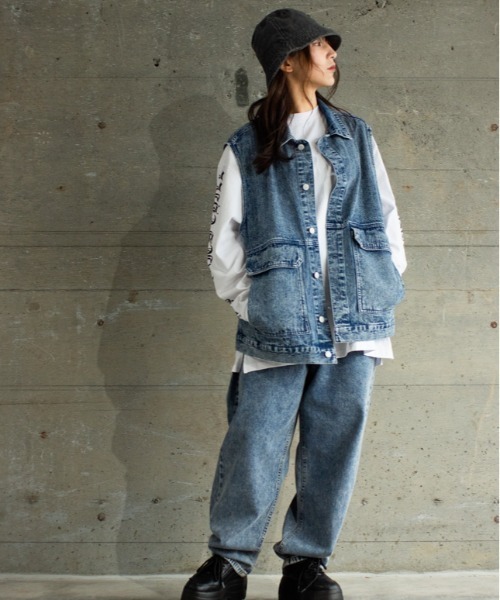 Salong hameu（サロン ハミュー）の「ビッグシルエット ケミカルウォッシュデニムベスト メンズ レディース（ベスト・メンズ・ブルー系その他/ブラック系その他・M/L）」の13枚目の写真