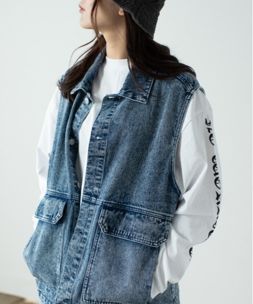 Salong hameu（サロン ハミュー）の「ビッグシルエット ケミカルウォッシュデニムベスト メンズ レディース（ベスト・メンズ・ブルー系その他/ブラック系その他・M/L）」の5枚目の写真