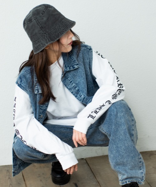 Salong hameu（サロン ハミュー）の「ビッグシルエット ケミカルウォッシュデニムベスト メンズ レディース（ベスト・メンズ・ブルー系その他/ブラック系その他・M/L）」の14枚目の写真