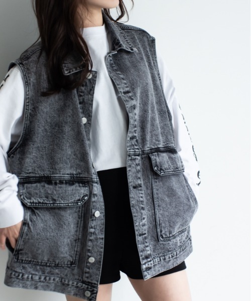 Salong hameu（サロン ハミュー）の「ビッグシルエット ケミカルウォッシュデニムベスト メンズ レディース（ベスト・メンズ・ブルー系その他/ブラック系その他・M/L）」の21枚目の写真