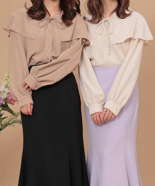 mil(ミル)の「【150㎝前後の小柄さんサイズ】ラッフルフリルブラウス(シャツ/ブラウス・レディース・アイボリー/ブラック/ダークベージュ/ライトベージュ/ベージュ・S/XS)」の2枚目の写真