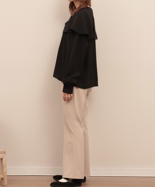 mil(ミル)の「【150㎝前後の小柄さんサイズ】ラッフルフリルブラウス(シャツ/ブラウス・レディース・アイボリー/ブラック/ダークベージュ/ライトベージュ/ベージュ・S/XS)」の6枚目の写真