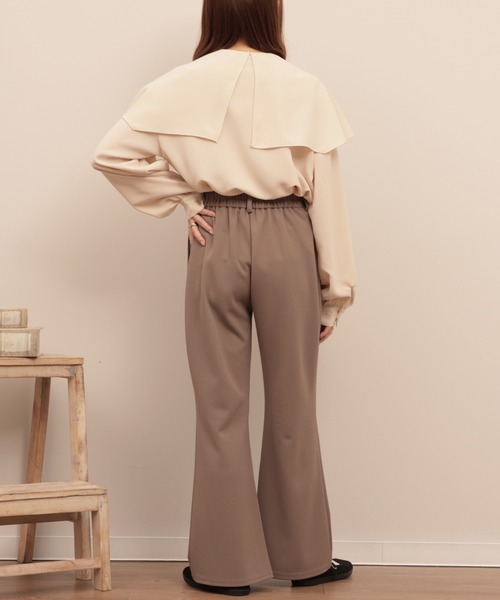 mil(ミル)の「【150㎝前後の小柄さんサイズ】ラッフルフリルブラウス(シャツ/ブラウス・レディース・アイボリー/ブラック/ダークベージュ/ライトベージュ/ベージュ・S/XS)」の16枚目の写真