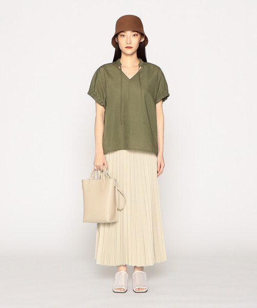 COMME CA ISM(コムサイズム)の「オーバーブラウス(シャツ/ブラウス・レディース・カーキ/アイボリー・MEDIUM/LARGE)」の9枚目の写真