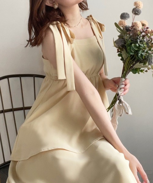 JUNOAH（ジュノア）の「リボンキャミソールワンピース（ワンピース・レディース・イエロー/ホワイト/ブラック/ブラウン/ピンクベージュ・MEDIUM/LARGE/X-LARGE/SMALL）」の13枚目の写真