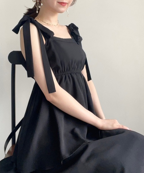 JUNOAH（ジュノア）の「リボンキャミソールワンピース（ワンピース・レディース・イエロー/ホワイト/ブラック/ブラウン/ピンクベージュ・MEDIUM/LARGE/X-LARGE/SMALL）」の19枚目の写真