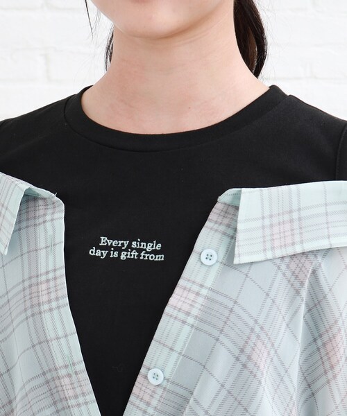 PINK-latte(ピンクラテ)の「◆【130cmサイズあり】シアーシャツドッキング半袖トップス(Tシャツ/カットソー・キッズ・アイボリー系1/ライトイエロー系2/サックスブルー系1・13/15 /16/14)」の7枚目の写真