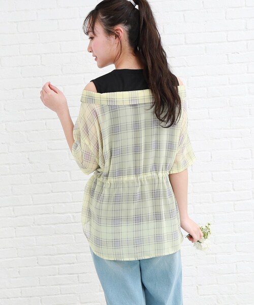 PINK-latte(ピンクラテ)の「◆【130cmサイズあり】シアーシャツドッキング半袖トップス(Tシャツ/カットソー・キッズ・アイボリー系1/ライトイエロー系2/サックスブルー系1・13/15 /16/14)」の20枚目の写真