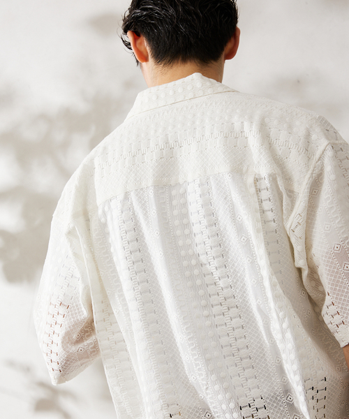 JOURNAL STANDARD relume（ジャーナルスタンダード　レリューム）の「パターンレース オープンカラー半袖シャツ（シャツ/ブラウス・メンズ・ブラック/ホワイト/ボルドー/ブルー系その他・LARGE/MEDIUM）」の5枚目の写真