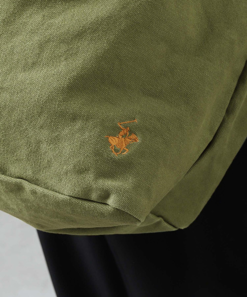 BEVERLY HILLS POLO CLUB（ビバリーヒルズポロクラブ）の「【BEVERLY HILLS POLO CLUB】 ステンシルロゴキャンバス ニュースペーパーバッグ/ビッグショルダーバッグ（ショルダーバッグ・レディース・オリーブ/オフホワイト/ベージュ・FREE）」の16枚目の写真